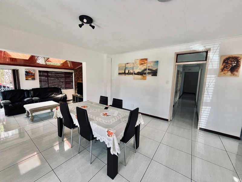 Three bedroom house with Solar energy in van Dyk Park - Photo 5