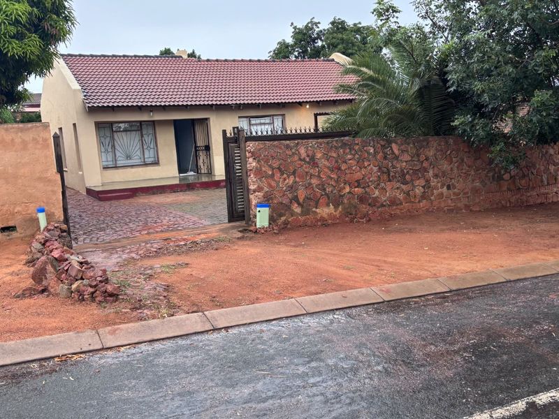 BEAUTIFUL RENTAL HOUSE - Photo 3