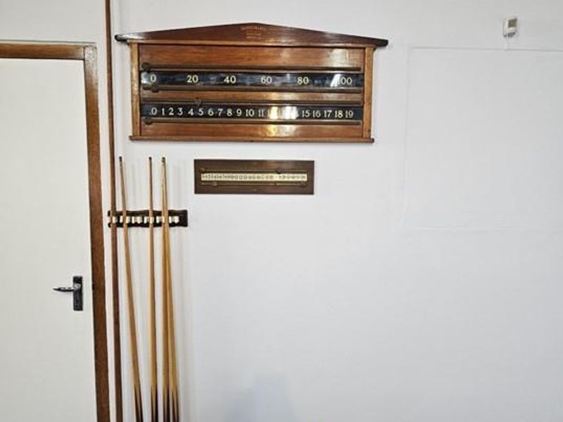 Henties , Central | 6 Bedroom House For Sale - Photo 3