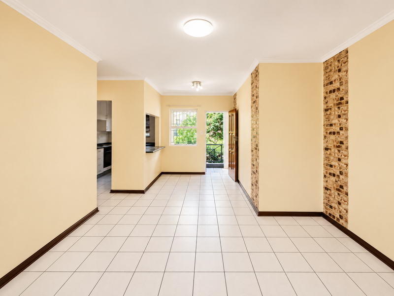 2 bed 1 bath 1st floor - Photo 4