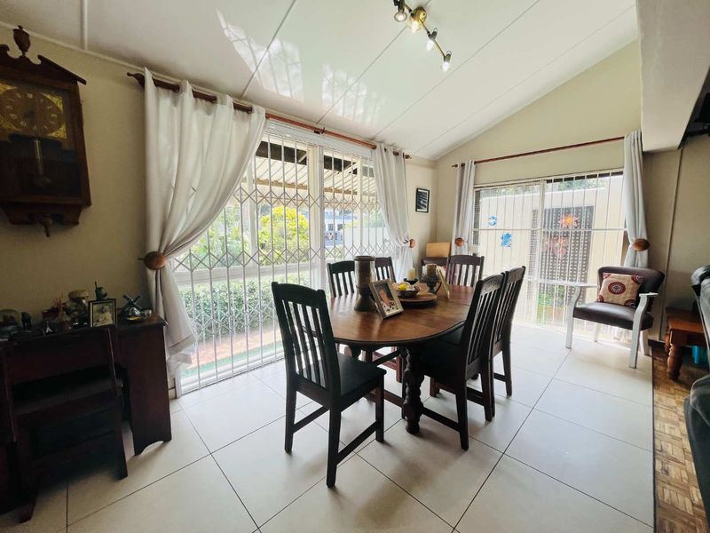 Hendra - Entertainer’s Dream with Cottage, Guest room & Pool ! - Photo 10