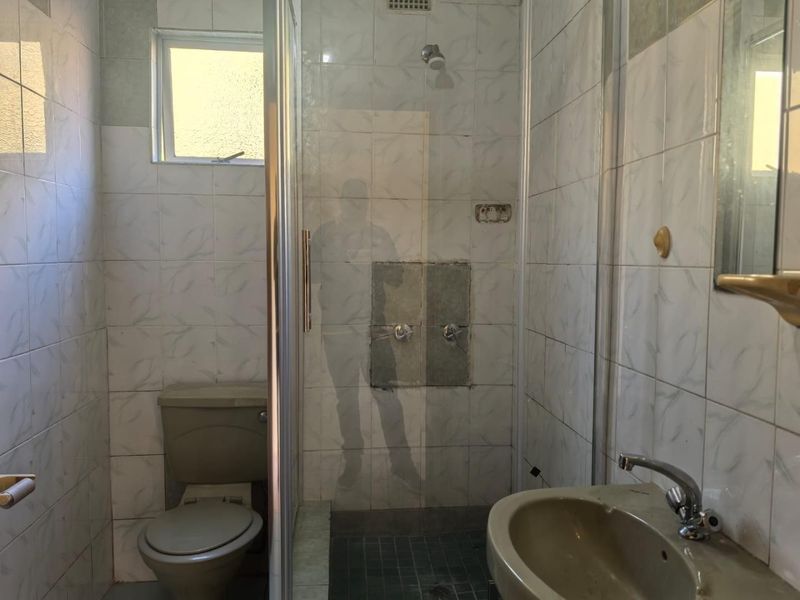Charming 2 Bedroom Home Awaits You in Shallcross - Photo 8