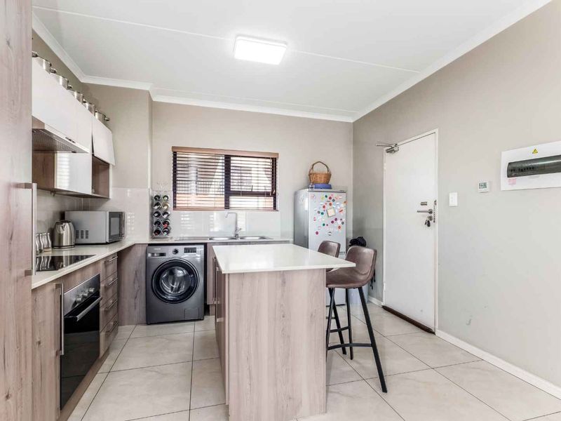 2 BEDROOM APARTMENT FOR SALE IN NORTHRIDING - Photo 7