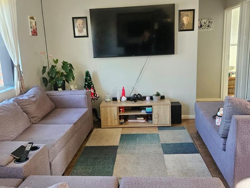 2 Bedroom Townhouse in Lorraine - Photo 8