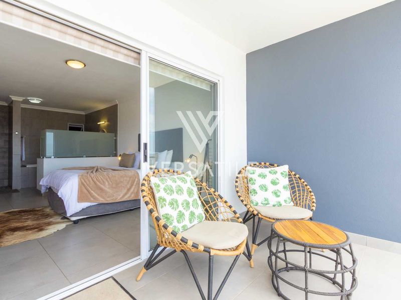 Fully Furnished Penthouse with Permanent Sea Views | To Let - Photo 3