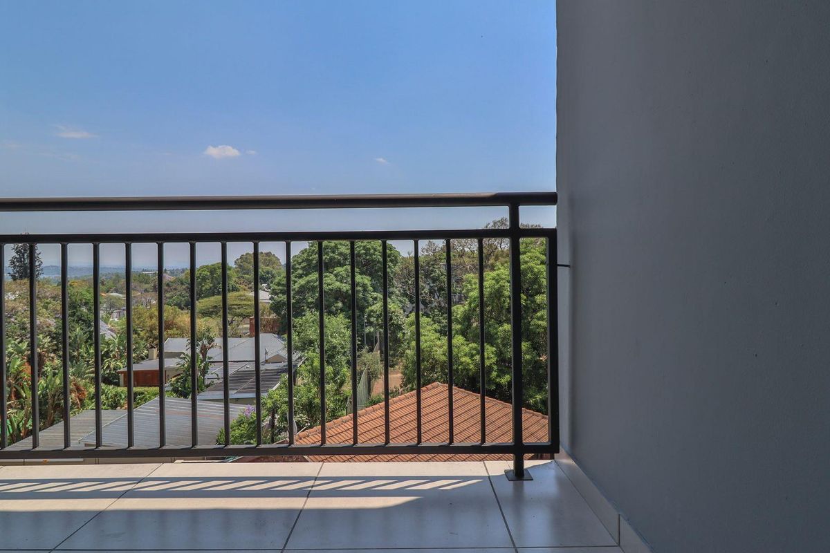 Brand-New 2 Bedroom 1 Bathroom Apartments in a vibrant urban hub - Photo 2