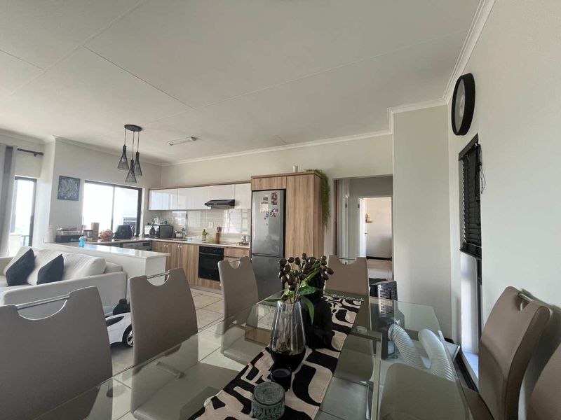 For Sale in sought after Ballito Hills – 2 Bed Top Floor - Photo 6