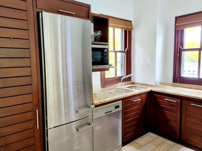 Exceptional ground floor corner unit in unbeatable position - Photo 4