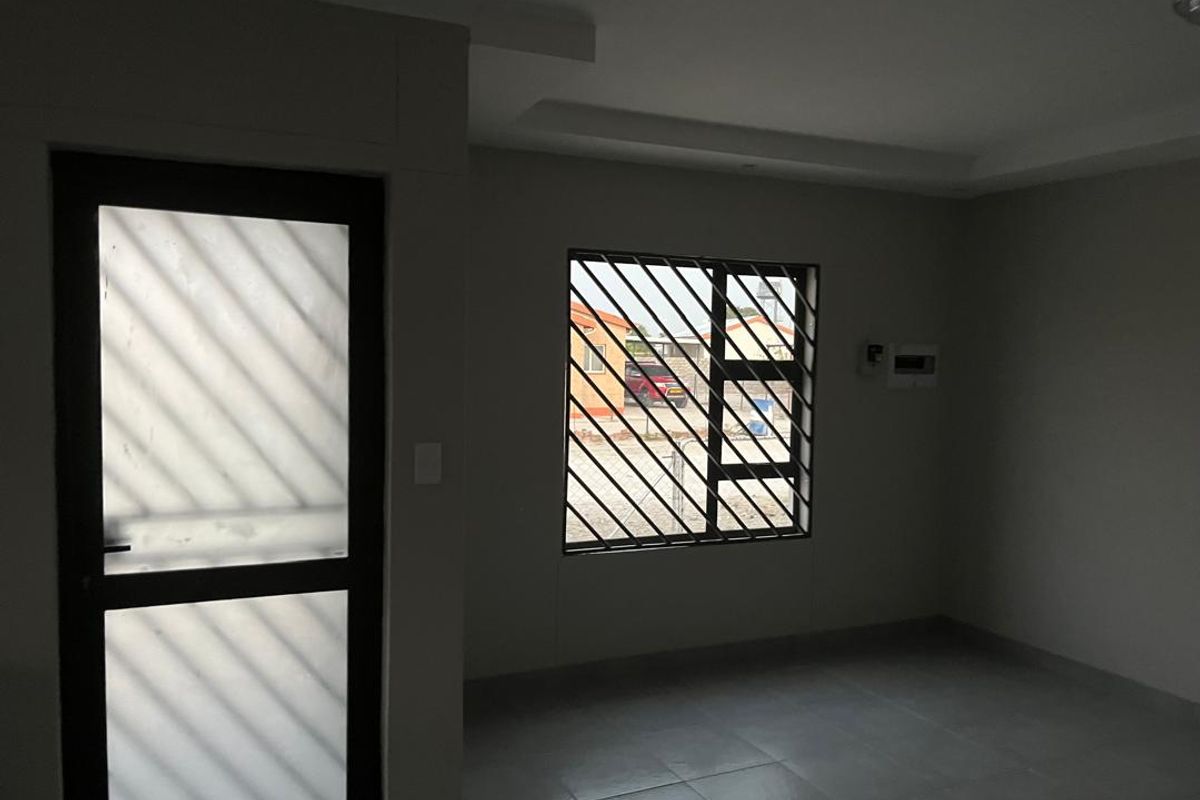 Brand new house for sale - Photo 3