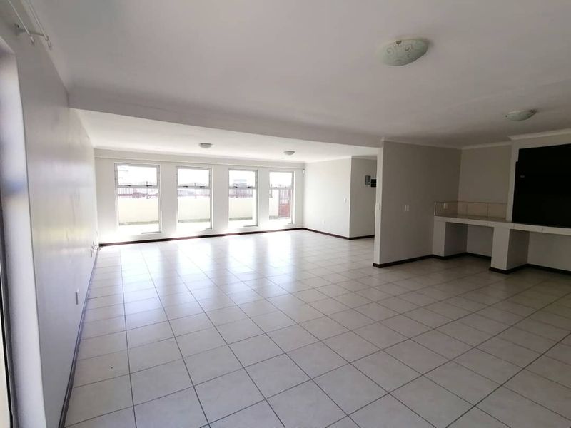 Neat Family Home with Separate Flat in Sought-After Lagoon Neighborhood! - Photo 9
