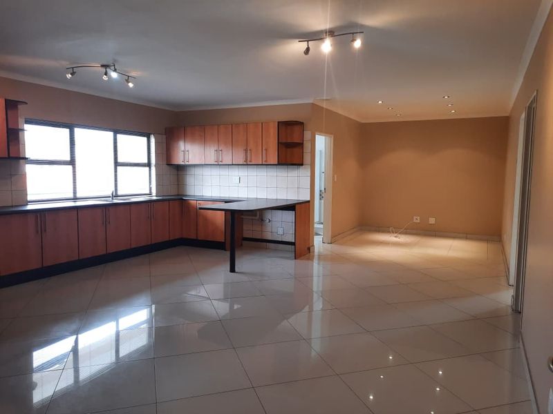 Spacious 2-Bedroom Apartment For Sale - Photo 2