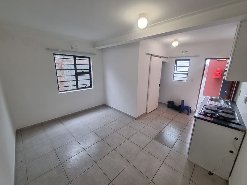 Bachelor Apartment for Rent in Malibu Village, Blue Downs - Photo 3