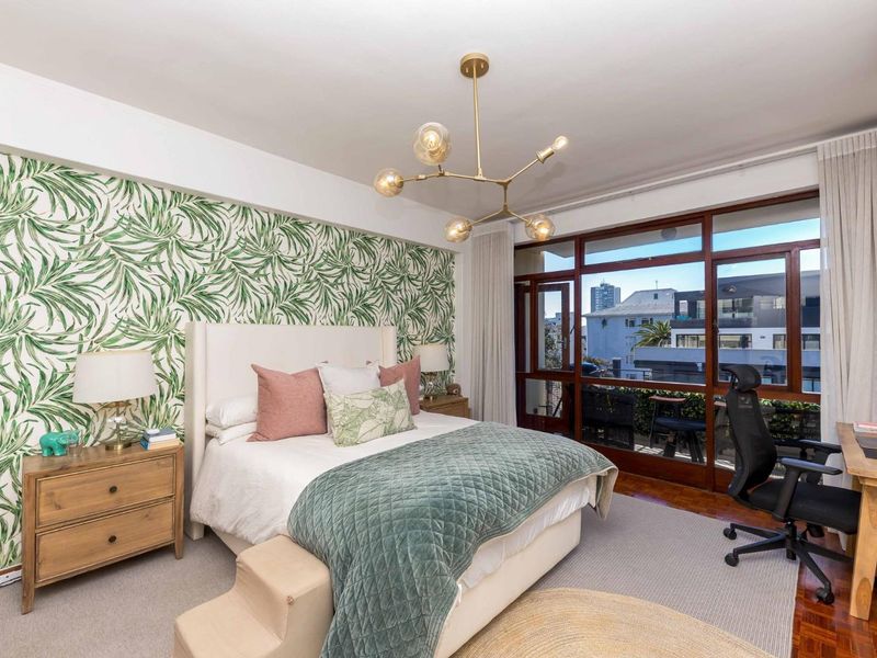 Bright, Spacious 2-Bedroom Apartment - Photo 8