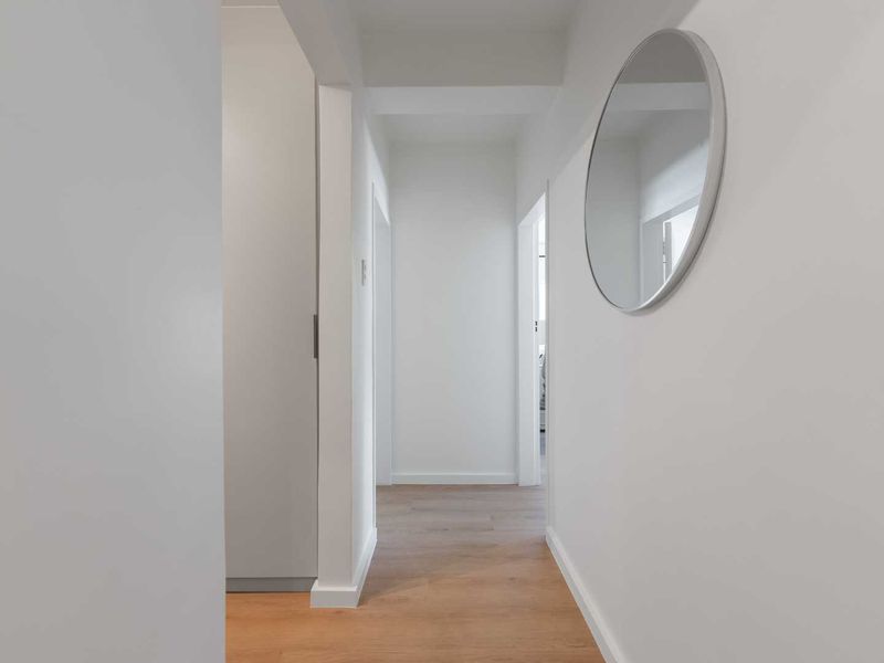 SIX MONTHS OF BLISS IN SEA POINT! - Photo 2