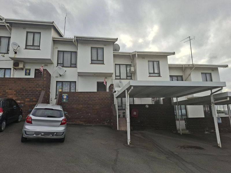 Cosy Family Home - Photo 1