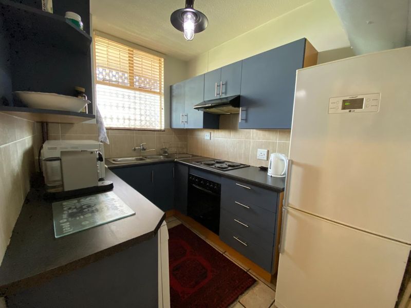 Spacious 1.5 Bedroom Apartment in Well-Maintained Complex - SOLE MANDATE - Photo 7