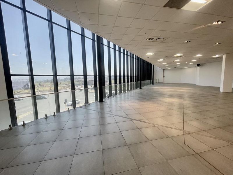 Hendra - Prime 1 025m2 Retail Space – Cornubia Mall - Photo 3