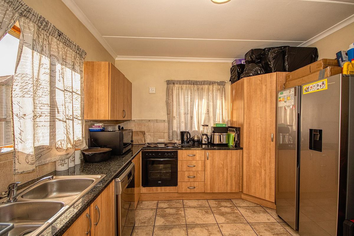 Meyersig 3 Bedroom family home! - Photo 4