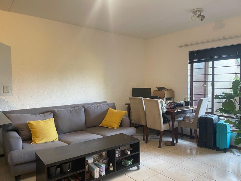 Stylish 1-Bedroom Apartment in Prime Sandton - Photo 6