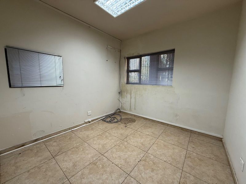 Large-scale Industrial Facility and Warehouse - Now on the Market. - Photo 8