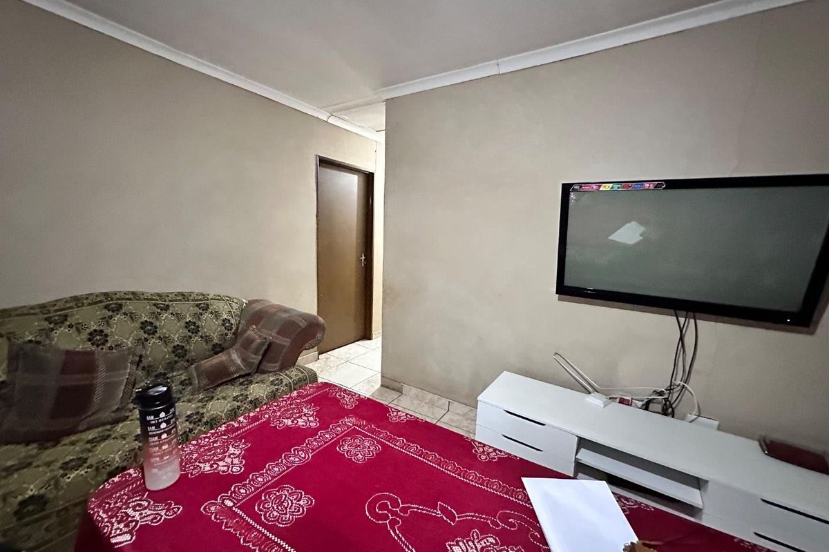 Well located home for sale - Photo 3