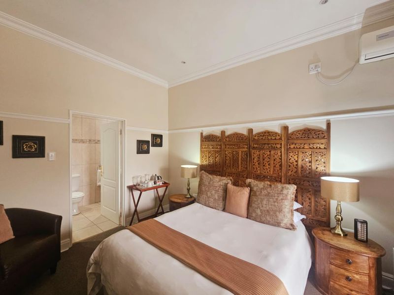 **Discover Luxurious Four-Star Accommodation with Roman Elegance** - Photo 5
