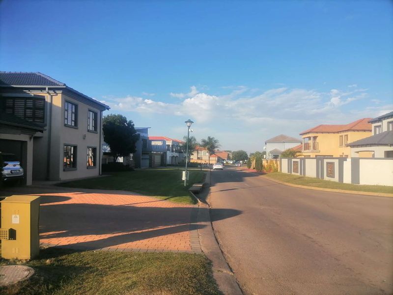 **Discover Your Dream Location at Thornbrook Golf Estate** - Photo 6