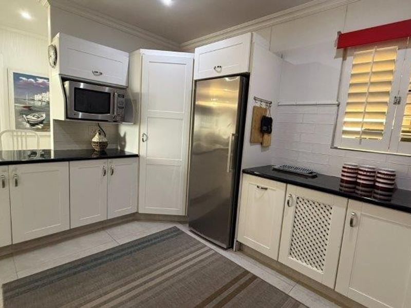 Modern Fully Furnished Apartment in Sought-After La Palma Terraces, La Lucia - Photo 10