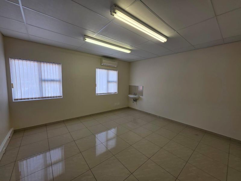 Medical Unit To Let Omuramba - Photo 3