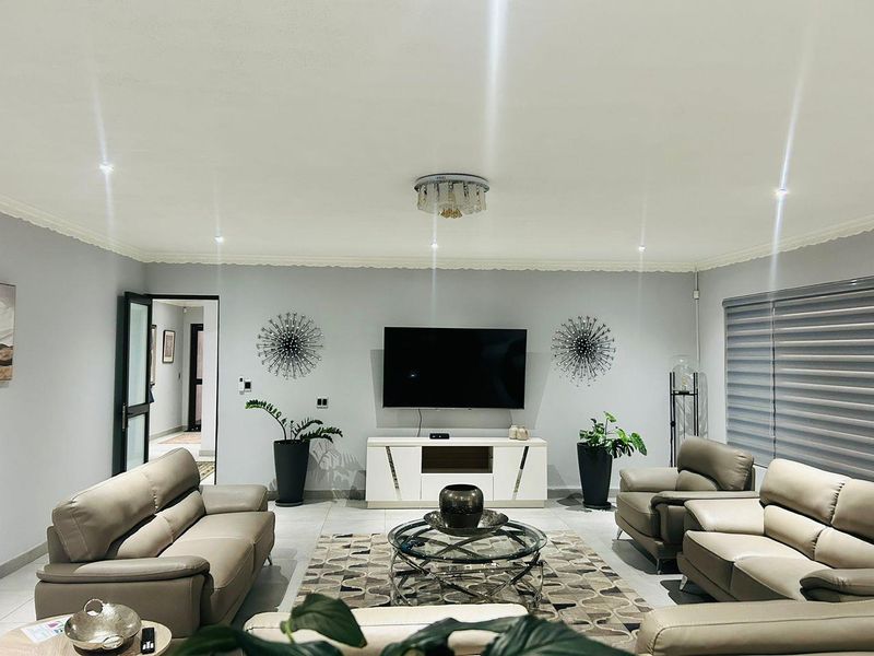 KLEINE KUPPE FOR SALE N$ 7'400'000 - negotiable - Photo 2