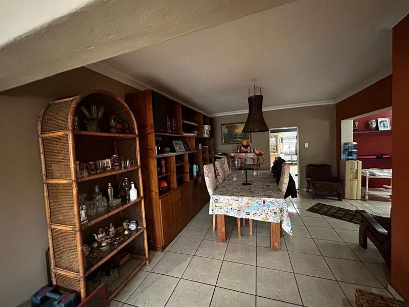 Fully furnished 5 bed house and ready to use buisness - Photo 9
