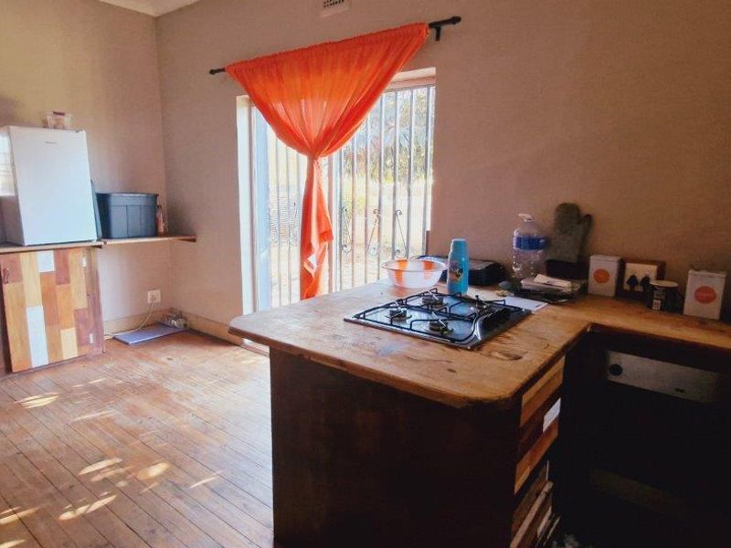 Family Home Alberton - Photo 3