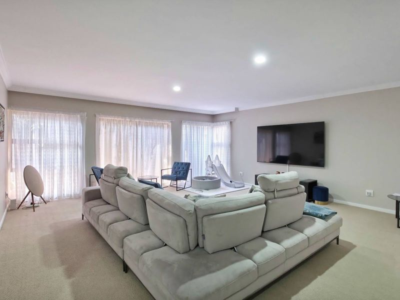 Exceptional Spacious Secure 3 Bedroom Sandown Cluster With Swimming Pool - Photo 5