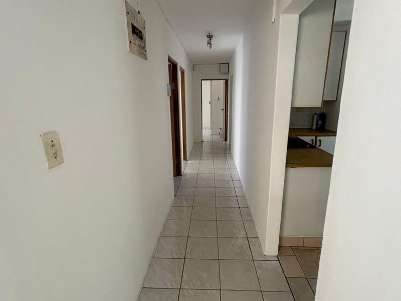 Three-Bedroom Rental Home in Bellair, Durban - Photo 8