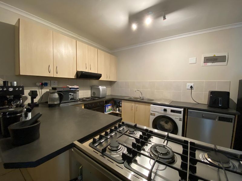 Sunny North Facing Apartment with Mountain Views - Photo 7