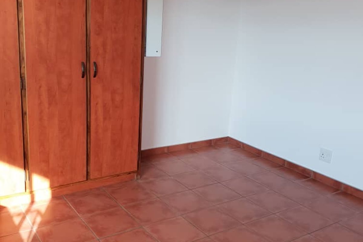 2 beds flat for sal - Photo 4