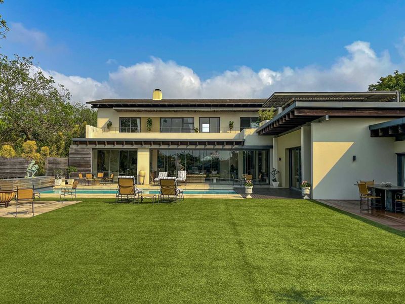 The epitome of grandeur is expressed in this opulent Hawaan Forest Estate mansion! - Photo 7