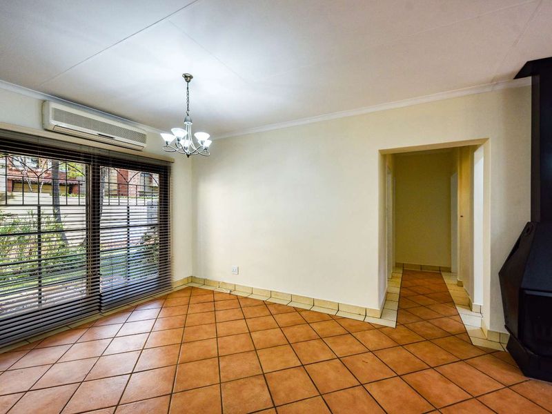 Newly Renovated 3 Bedroom Within Lifestyle Estate - Photo 6