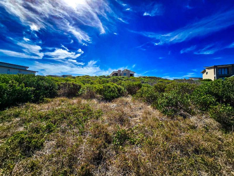 The right location at the right price. - Photo 6