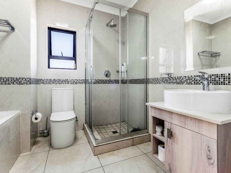 2 BEDROOM APARTMENT FOR SALE IN NORTHRIDING - Photo 10