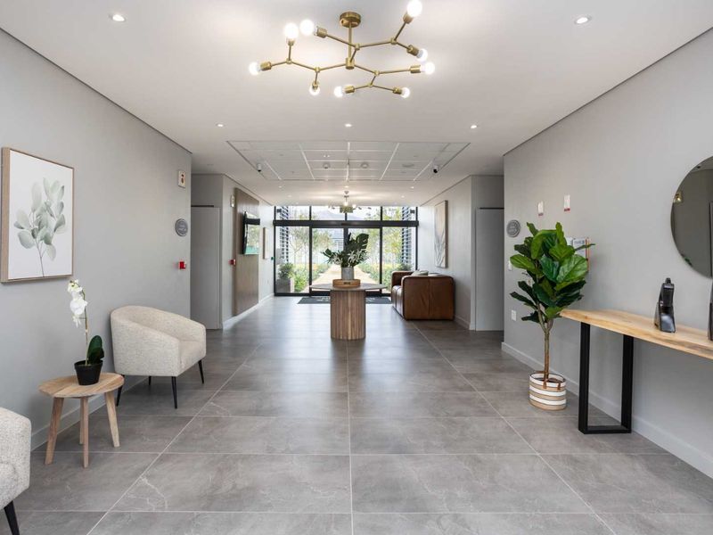 Contemporary One-Bedroom Val de Vie Evergreen Luxury Suite - Photo 10