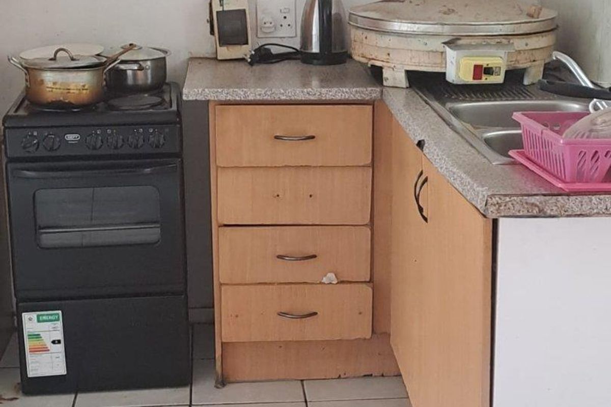 1 Bedroom apartment in well managed complex - Photo 5