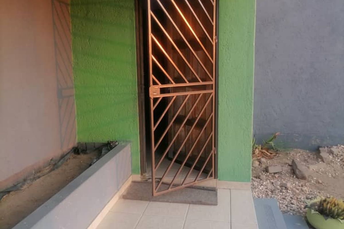 3 Bedroom Freestanding House for Sale in Okahandja Extension 6 - Photo 2