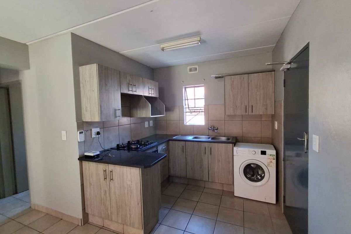 Charming Ground Floor Apartment in Beautiful Montana - Photo 3