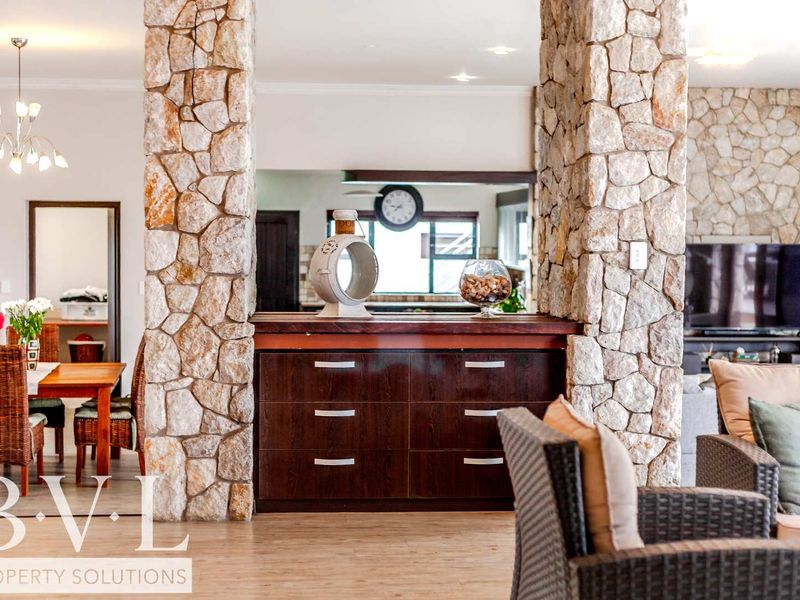 5 BEDROOM HOME FOR SALE IN OCEAN VIEW - Photo 9