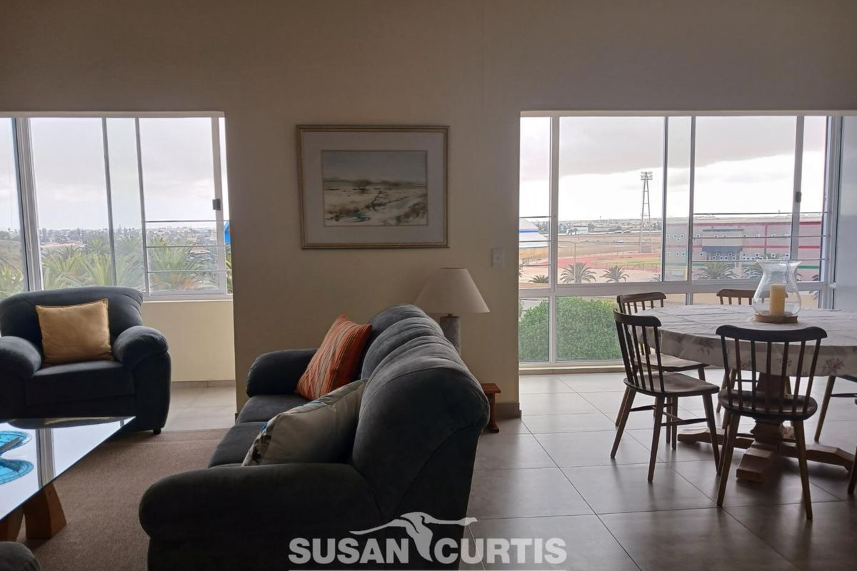 Beautiful Modern Apartment - Photo 3