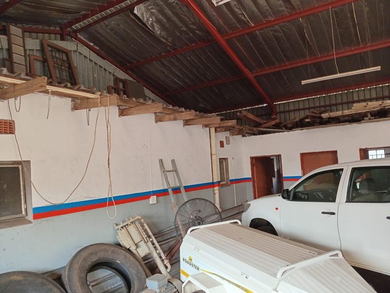 Power Up Your Business in This Versatile Industrial Gem! (SOLE MANDATE) - Photo 10