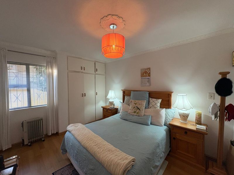 Renovated Garden Apartment in Prime Morningside Position - Photo 10