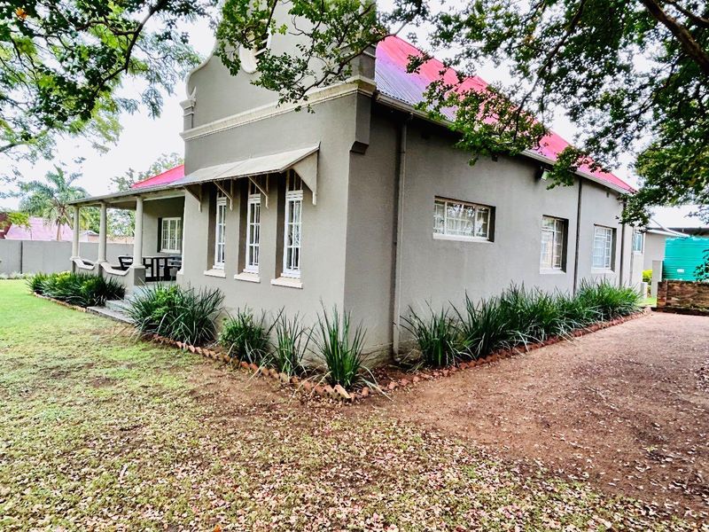 3 bedroom house for sale in Vryheid - Photo 8