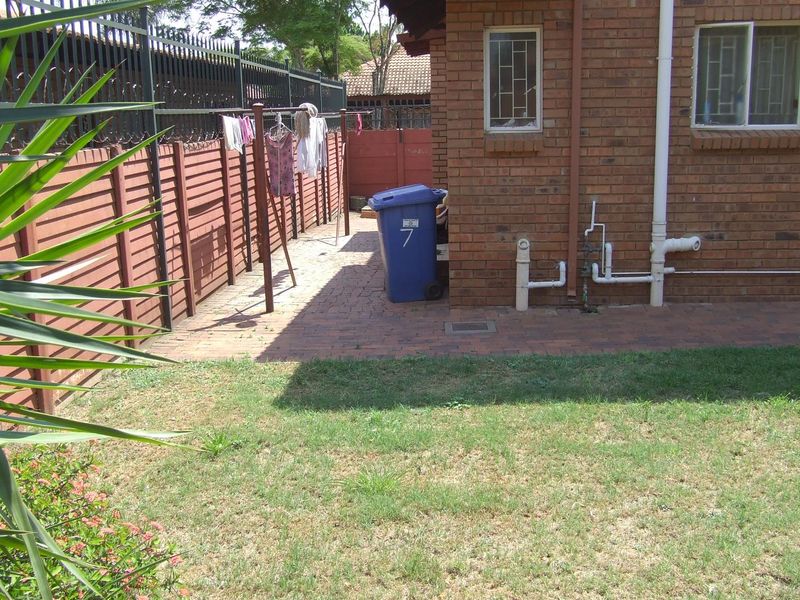 2 BEDROOM FLAT TO RENT IN DOORNPOORT - Photo 4